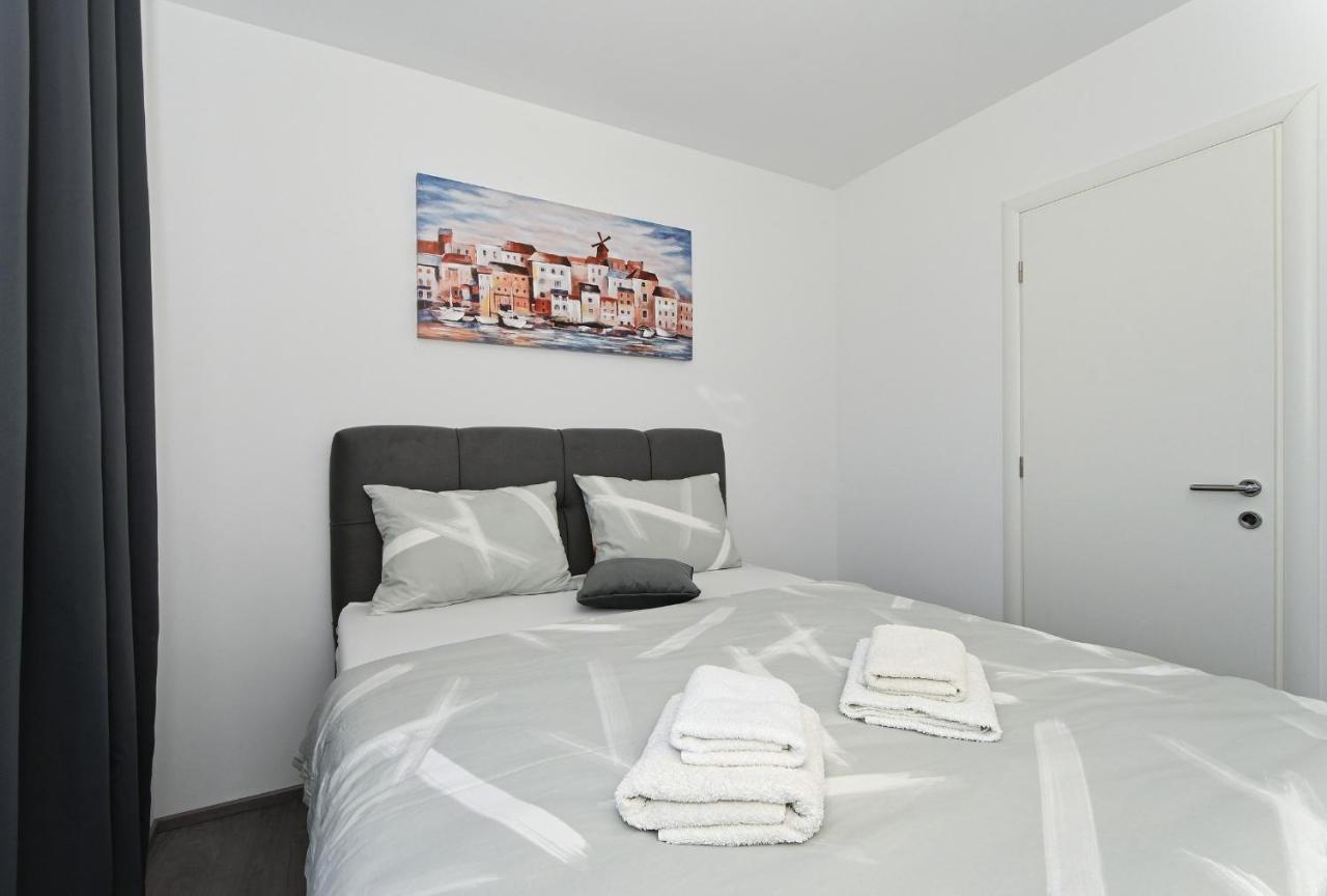 Luxury Apartment White Crystal Kaštela Extérieur photo